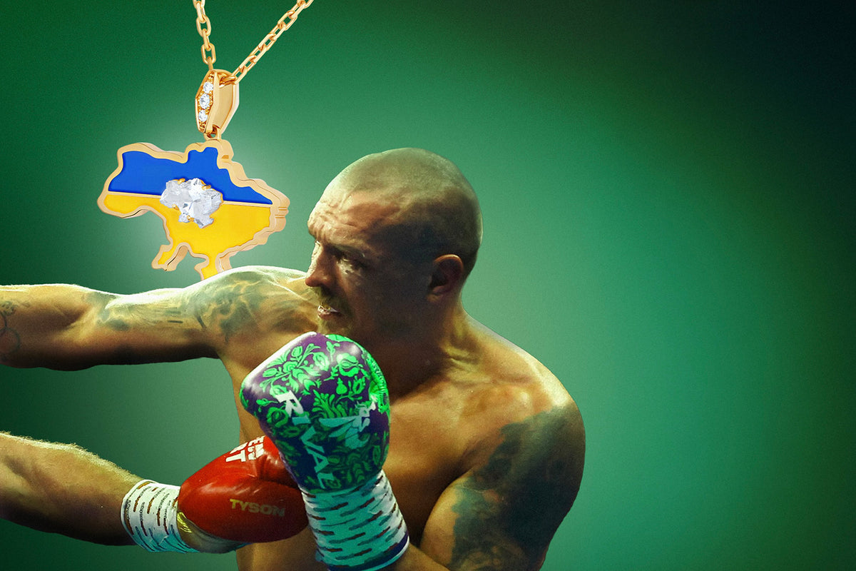 Oleksandr Usyk with the Ukraine map diamond pendant