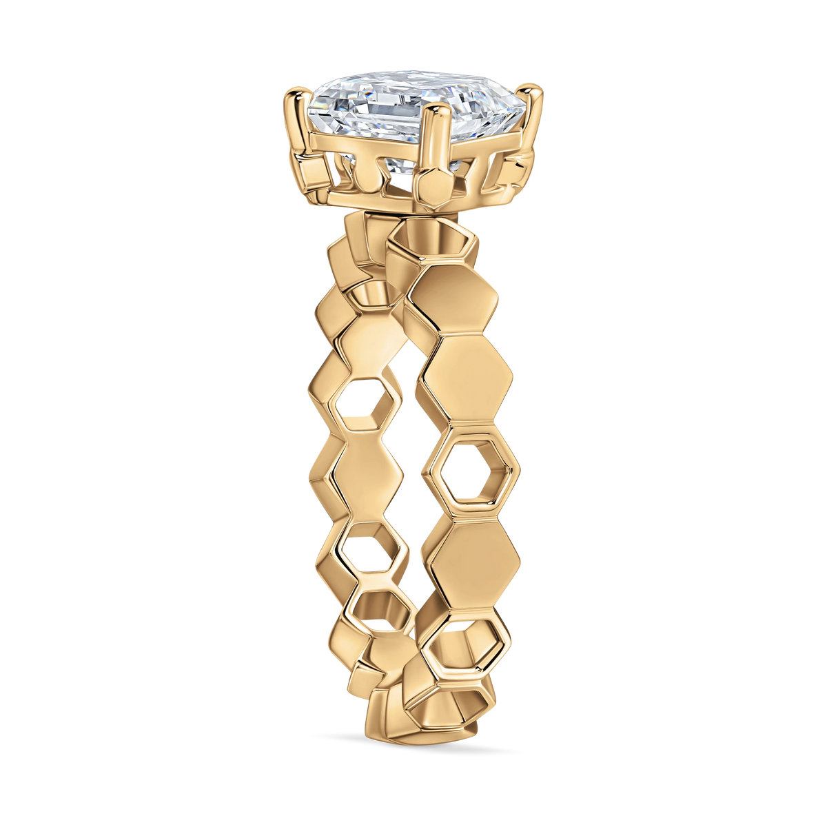 Just Bee honeycomb ring in 18K yellow gold, detail view #Metal_Yellow Gold #Choose your combination_With Lab Diamond + Pendant Set