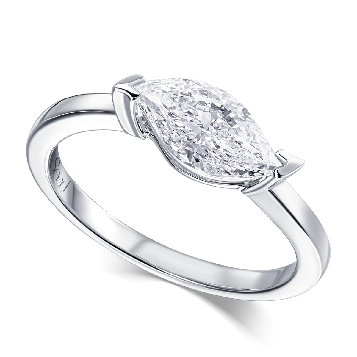 Be True Leaf Ring — product photo #Metal_White Gold