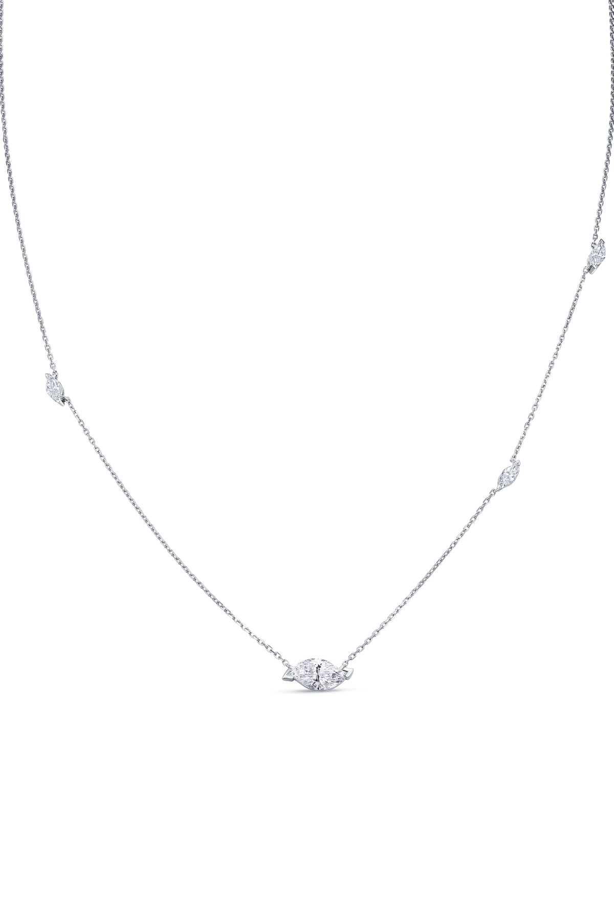 Be True Leaf Necklace 1ct — product photo #Metal_White Gold
