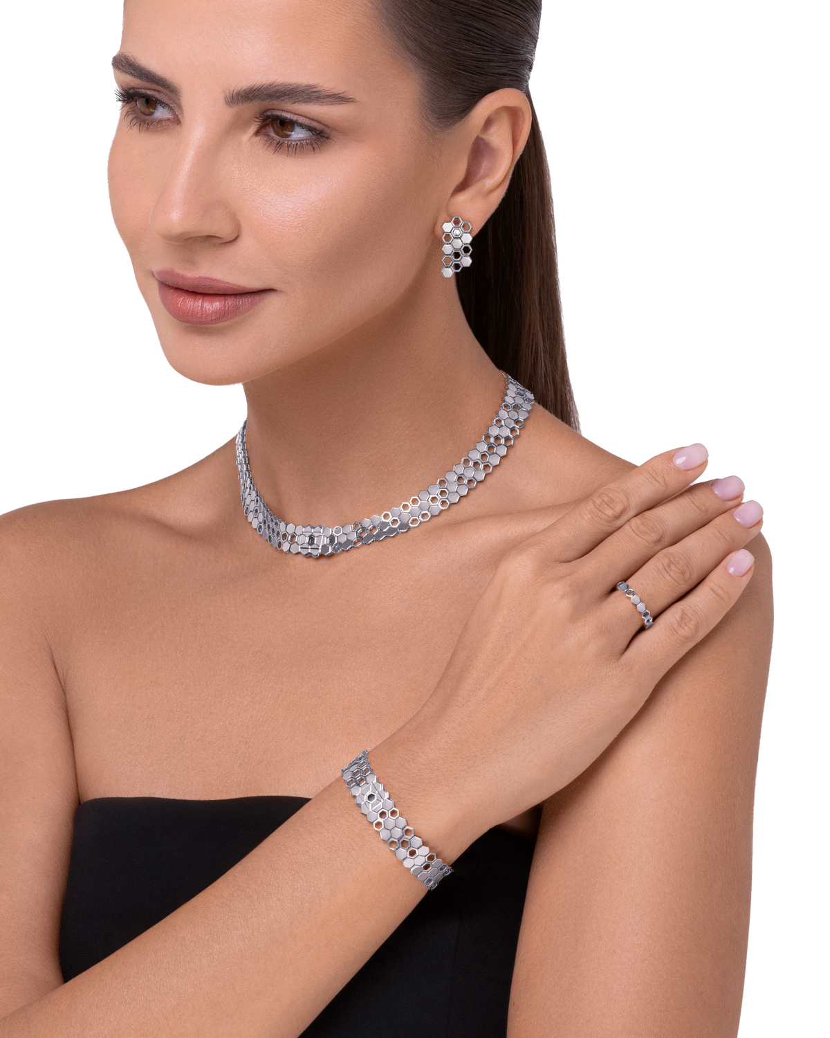 Model wearing Just Bee Long Earrings in 18K white gold, No Diamond, with matching necklace, bracelet and ring #Metal_White Gold #Choose your combination_No Diamond