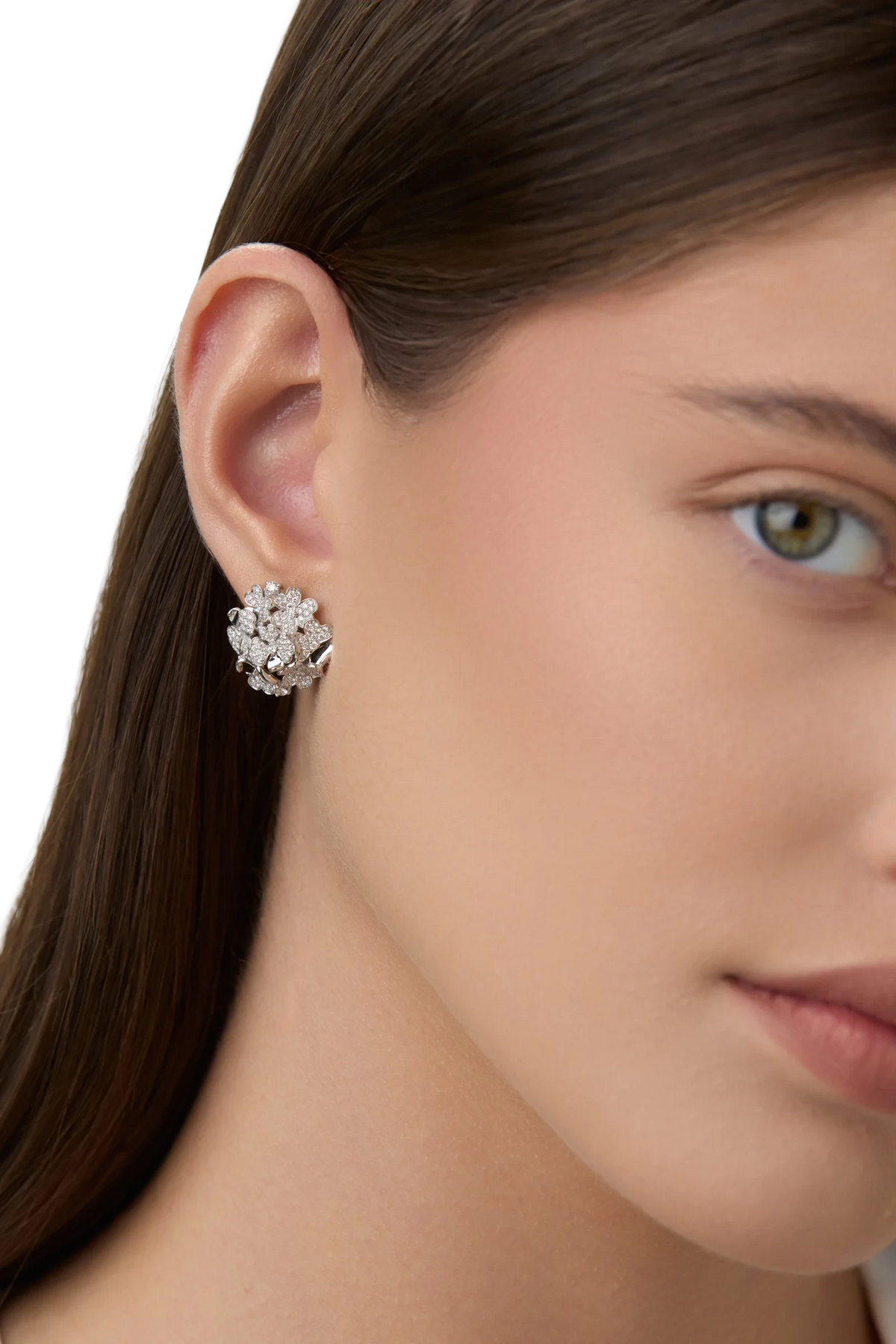 Model #Metal_White Gold 